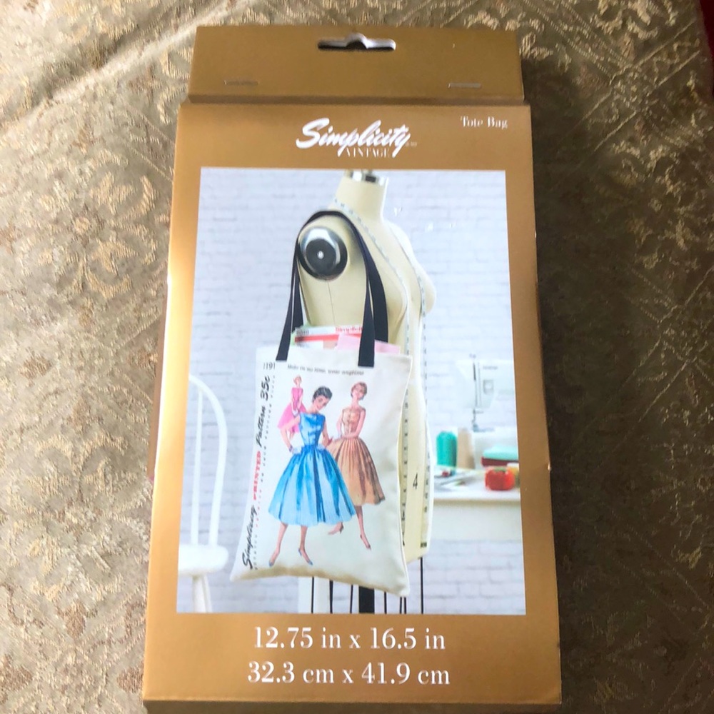Simplicity vintage tote bag